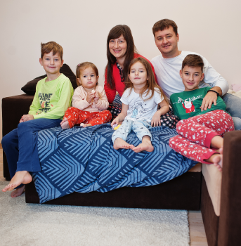 Winter_appeal_DH 4_WMN503_Tax25_Digital_DollarHandles_342x350px_E